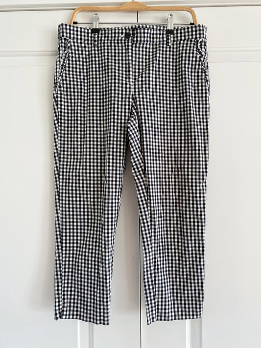 Ann Taylor gingham capri pants size 6